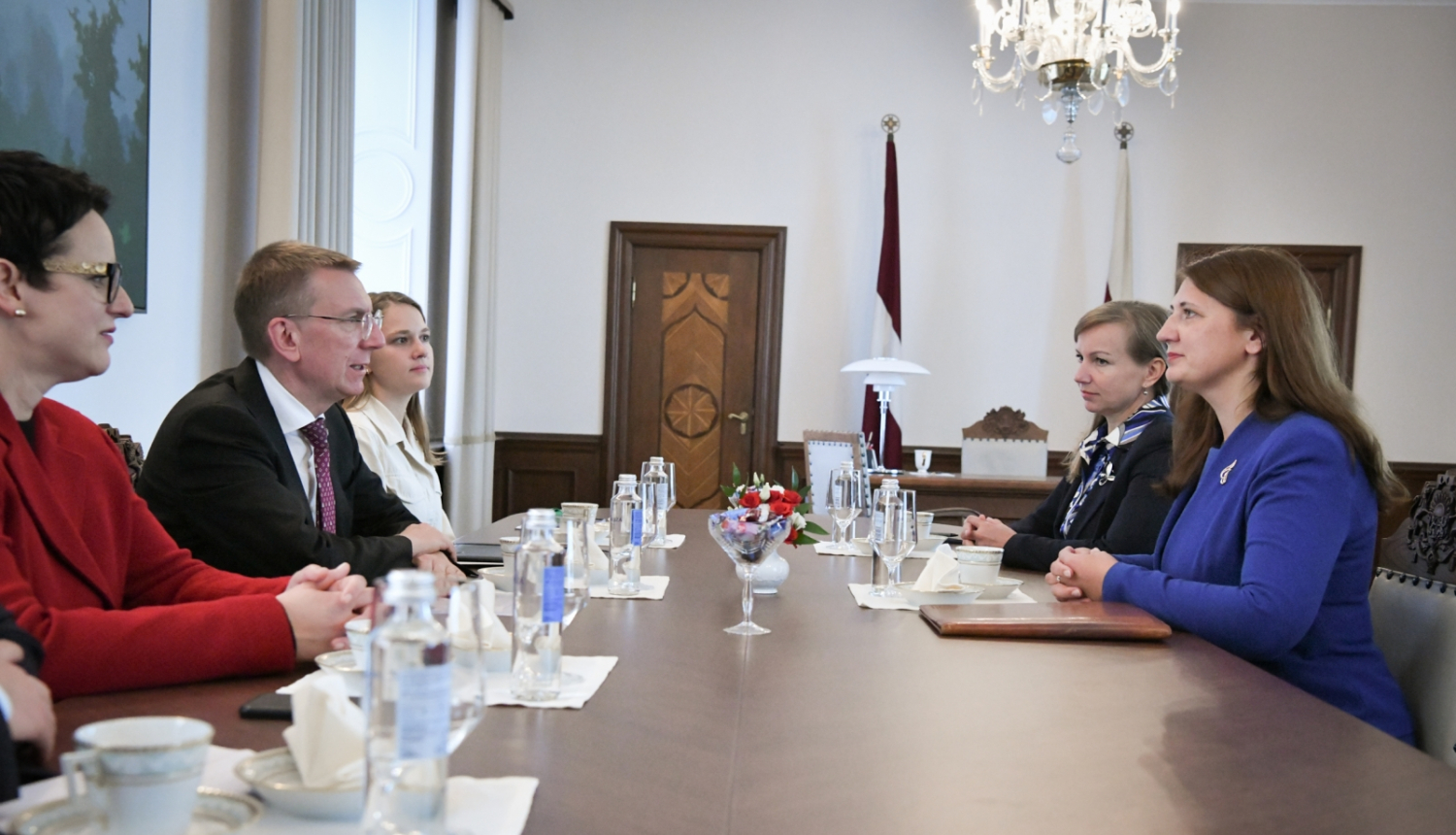 29.09.2023. Valsts prezidenta Edgara Rinkēviča tikšanās ar Latvijas Izglītības un zinātnes darbinieku arodbiedrības priekšsēdētāju Ingu Vanagu