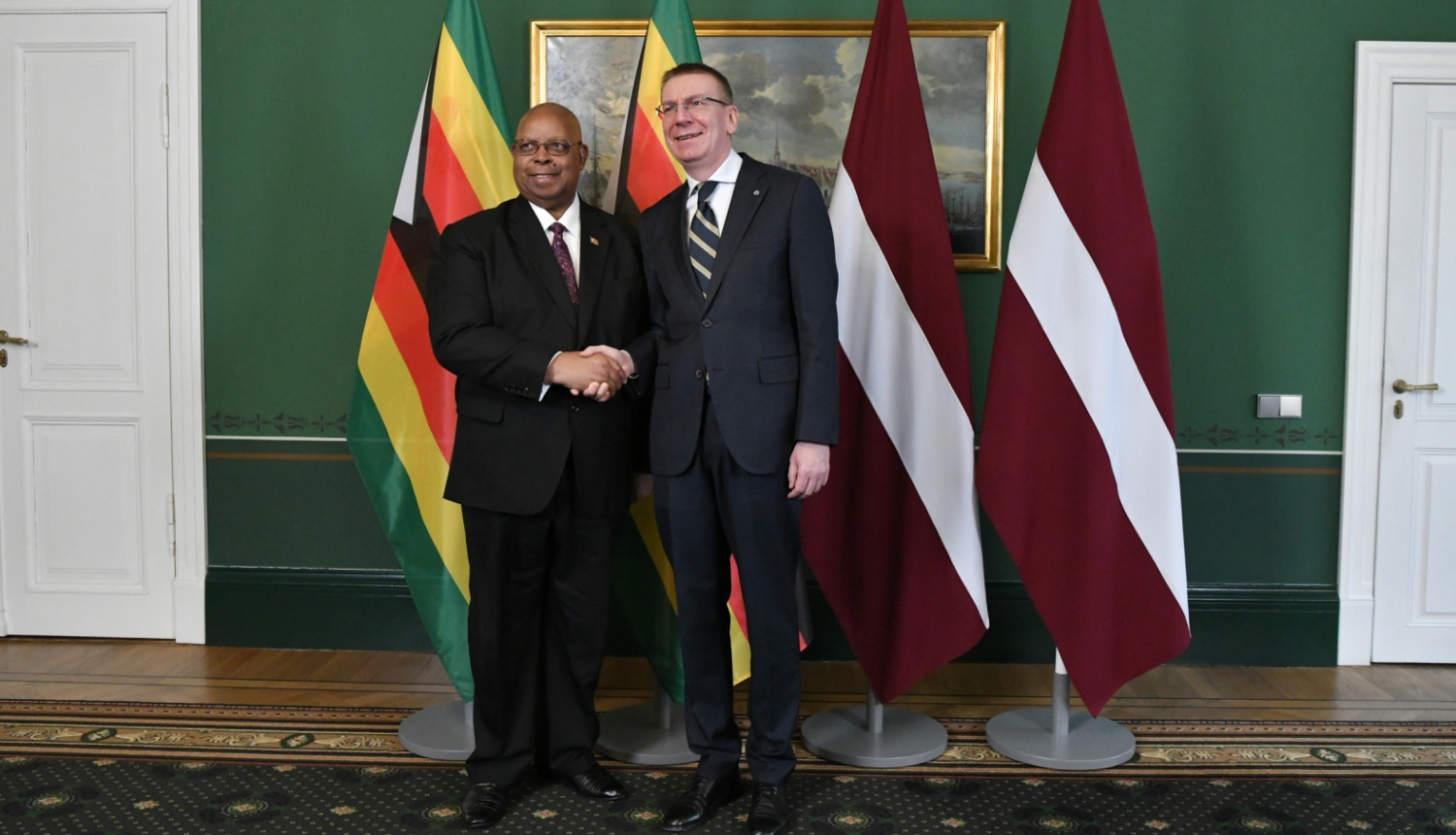 07.03.2024. Valsts prezidenta Edgara Rinkēviča tikšanās ar Zimbabves Republikas parlamenta priekšsēdētāju Džeikobu Frānsisu Nzvidamilimo Mudendu (Mr Jacob Francis Nzwidamilimo Mudenda)