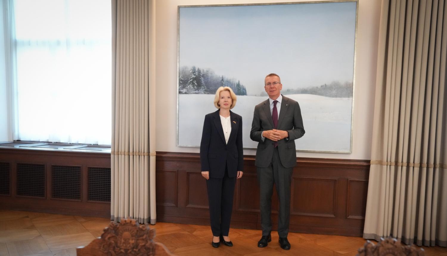 11.09.2024. Valsts prezidenta Edgara Rinkēviča tikšanās ar Saeimas Ārlietu komisijas priekšsēdētāju Ināru Mūrnieci