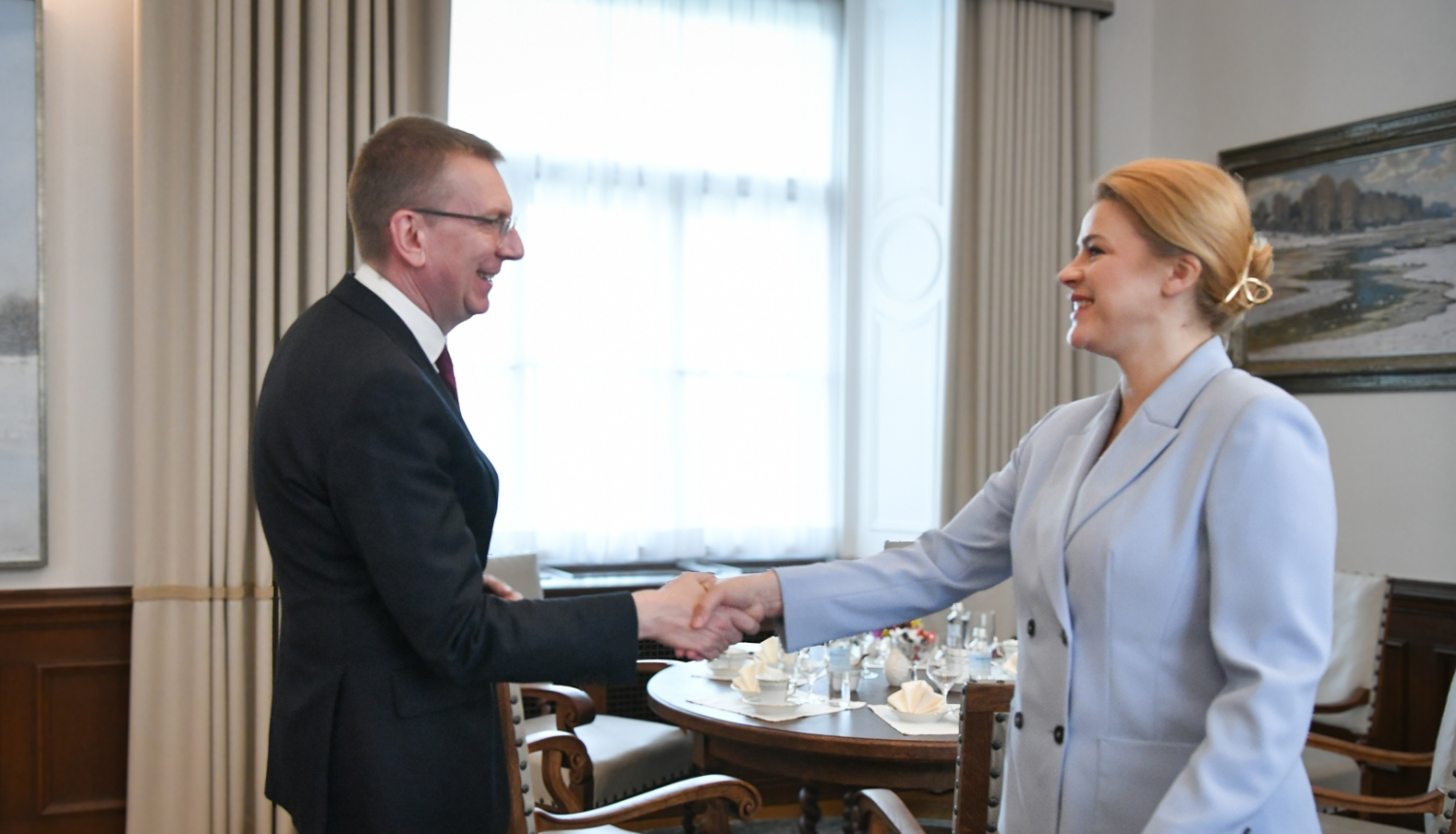 10.04.2024. Valsts prezidenta Edgara Rinkēviča tikšanās ar Ministru prezidenti Eviku Siliņu