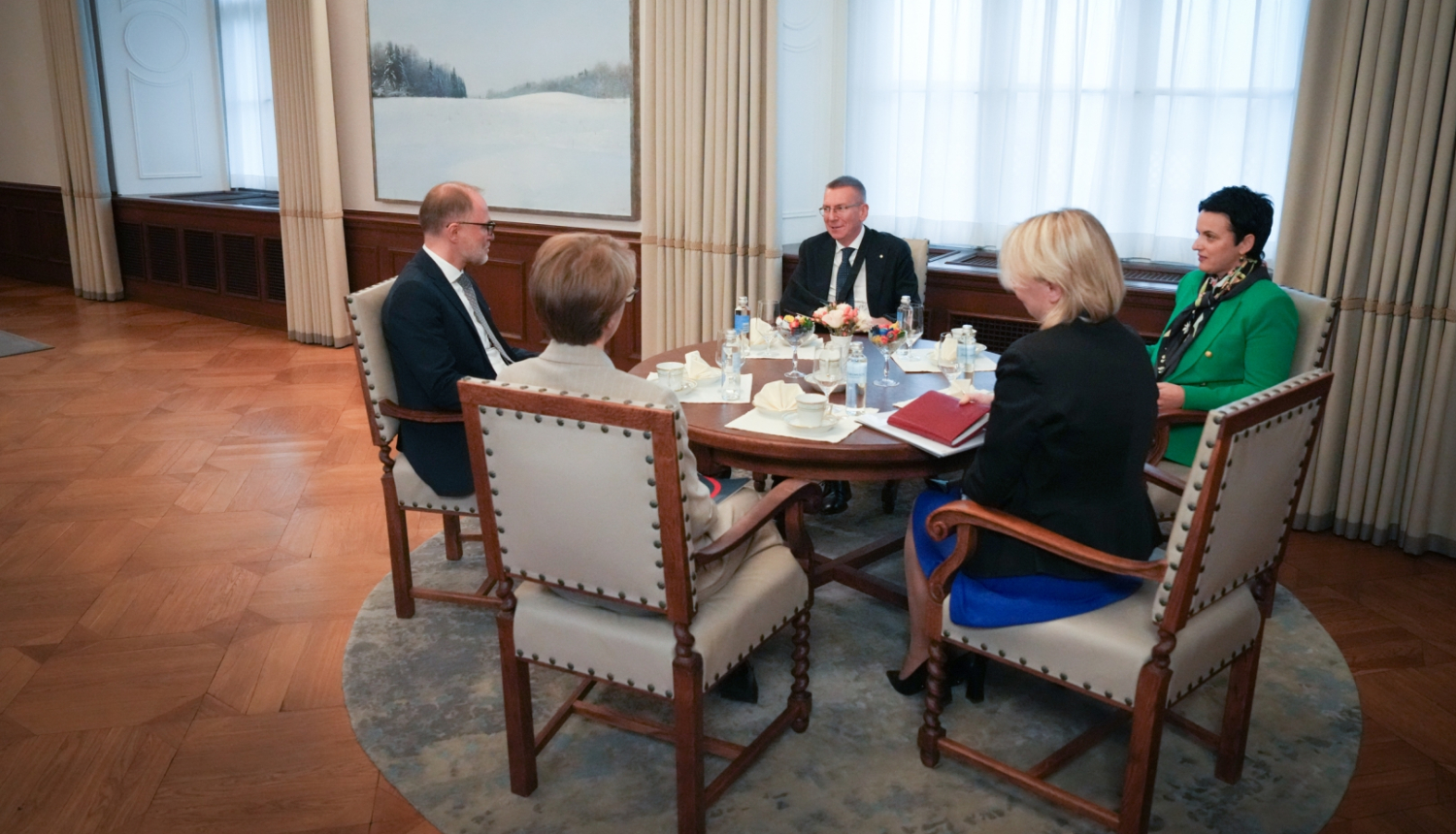 02.10.2024. Valsts prezidenta Edgara Rinkēviča tikšanās ar aizsardzības ministru Andri Sprūdu