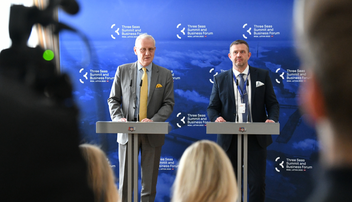 Andris Teikmanis un Edgars Bondars