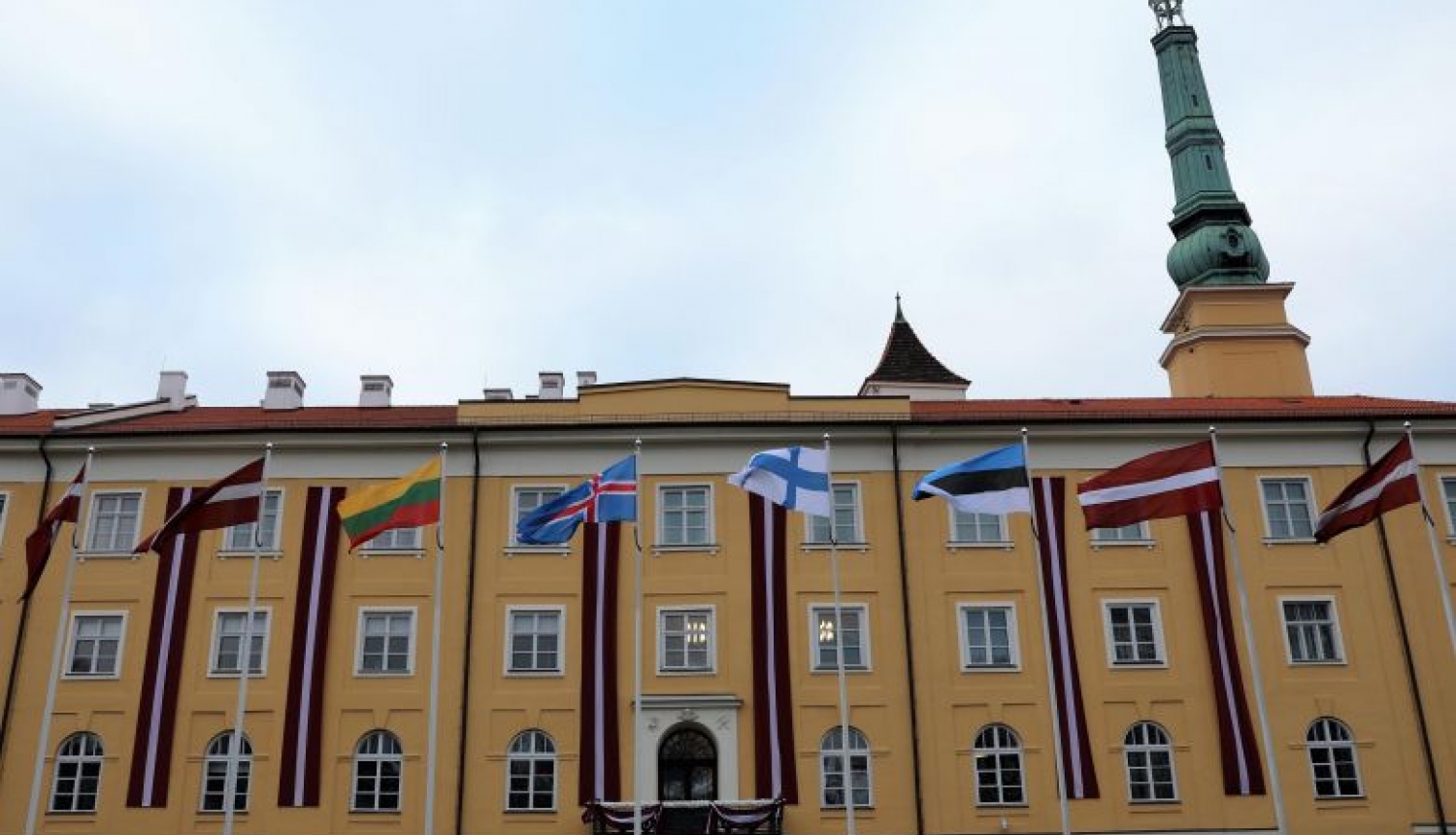 Latvijas valsts simtgades svinīgajos pasākumos piedalīsies Igaunijas, Islandes, Lietuvas un Somijas prezidenti