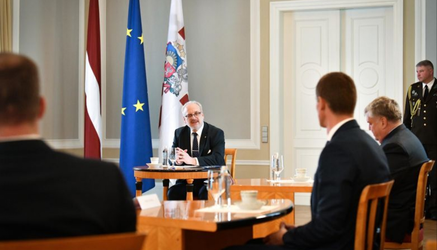 Valsts prezidents: Saeimai jāturpina aizsāktās diskusijas par valdības ātrās reaģēšanas mehānismu Satversmē krīzes situācijās