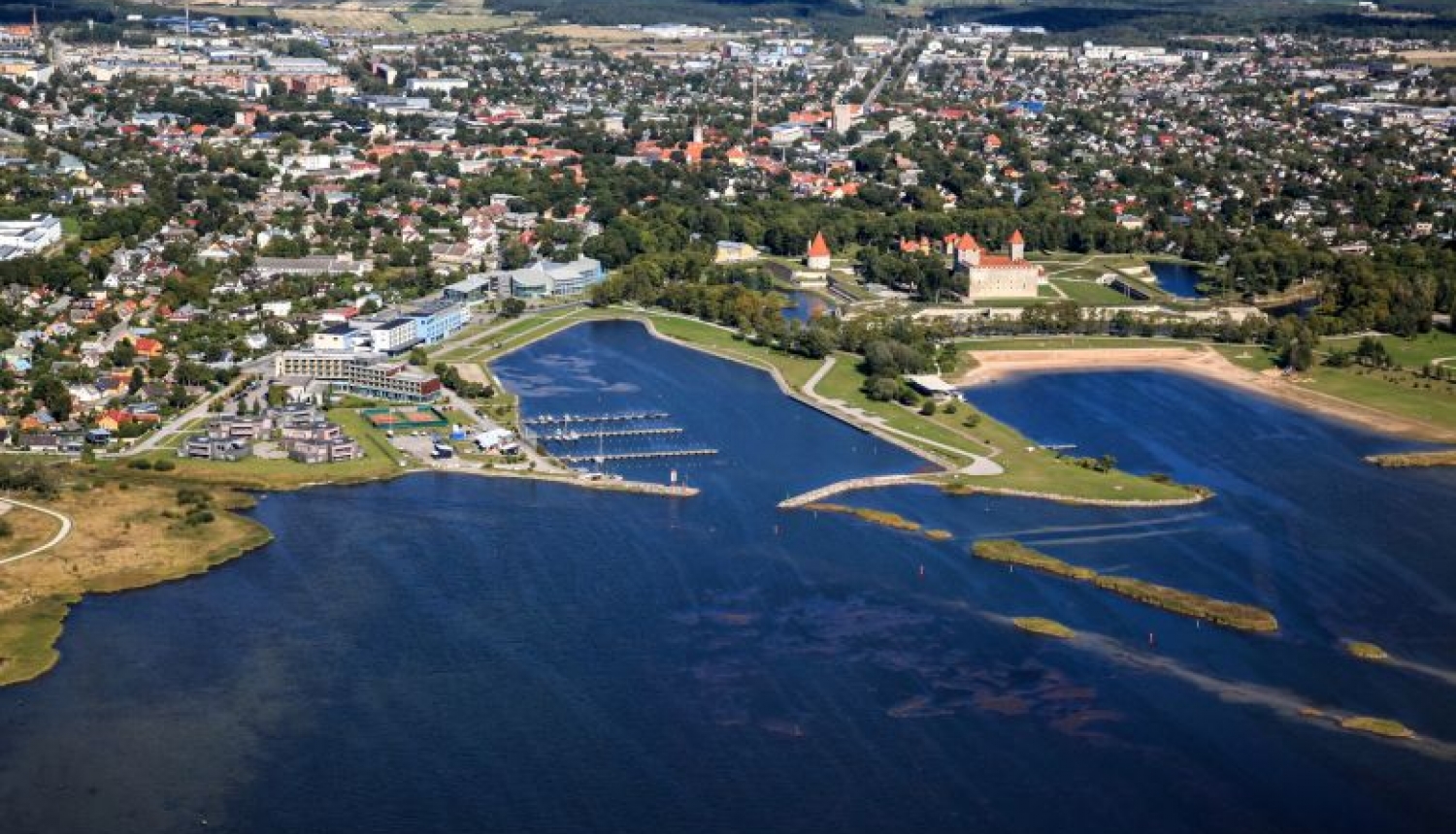 Levits un Kaljulaida pārrunās reģionālo sadarbību Covid-19 izraisītās krīzes pārvarēšanā un citas starptautiskās aktualitātes