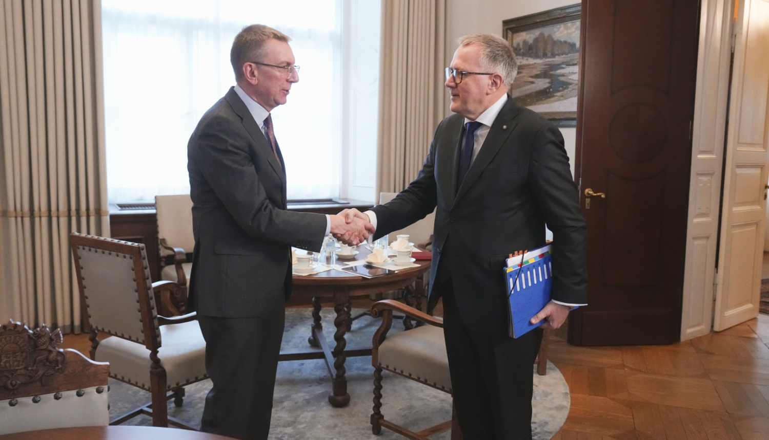 Valsts prezidents aicina finanšu ministru nekavēties ar publisko iepirkumu sistēmas pārskatīšanu