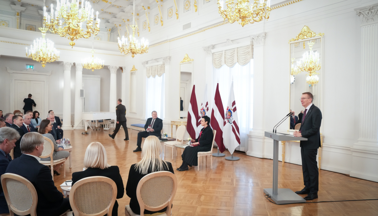 Valsts prezidents tiekas ar Latvijas pašvaldību pārstāvjiem