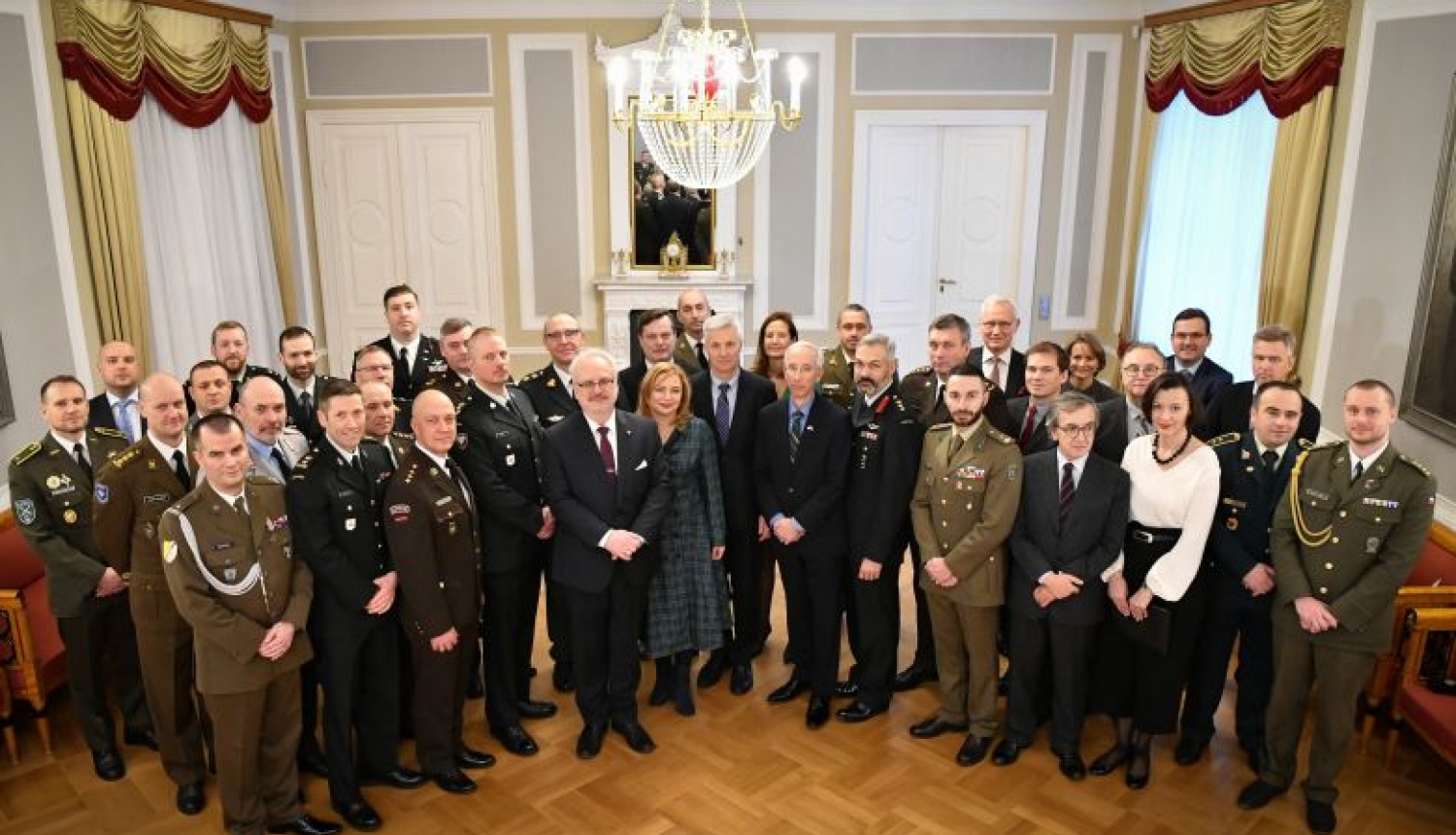 Valsts prezidents: NATO paplašinātā klātbūtne Latvijā ir spēcīgs solidaritātes piemērs