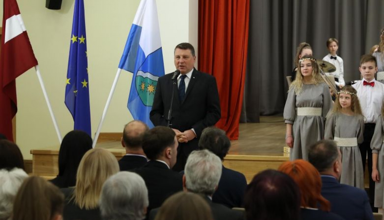 Valsts prezidents: akcija “Draudzīgais aicinājums 2019” ir mūsu iespēja sniegt savu ieguldījumu labākai izglītībai Latvijā