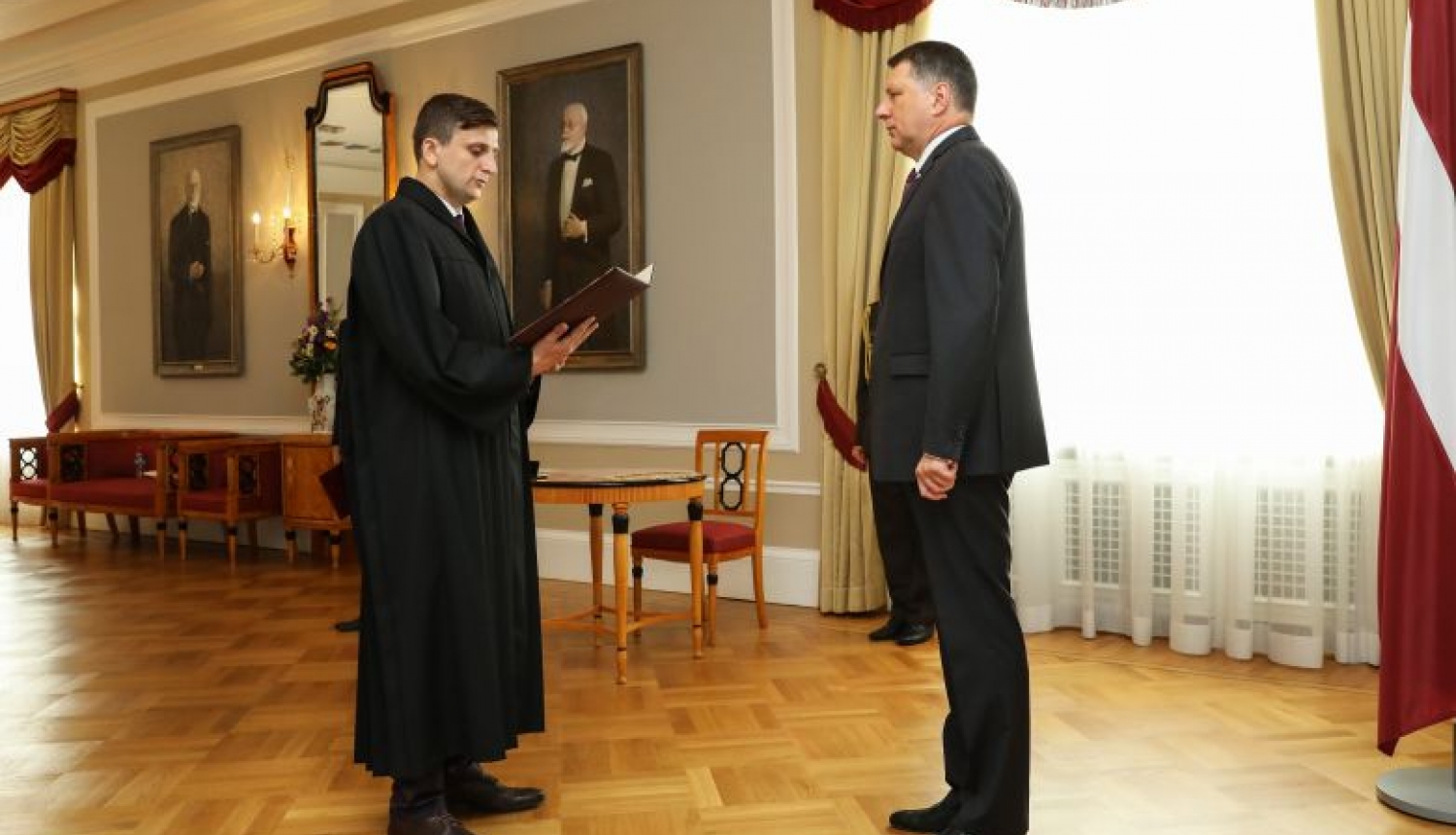 Valsts prezidents Raimonds Vējonis Rīgas pilī pieņem tiesneša zvērestu