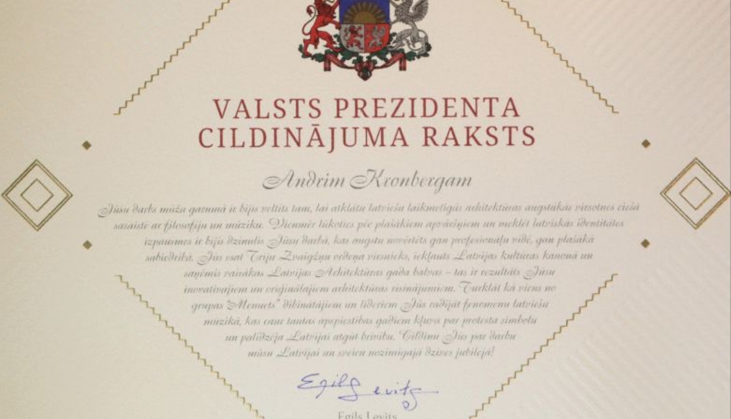 Valsts prezidents piešķir Cildinājuma rakstu arhitektam Andrim Kronbergam