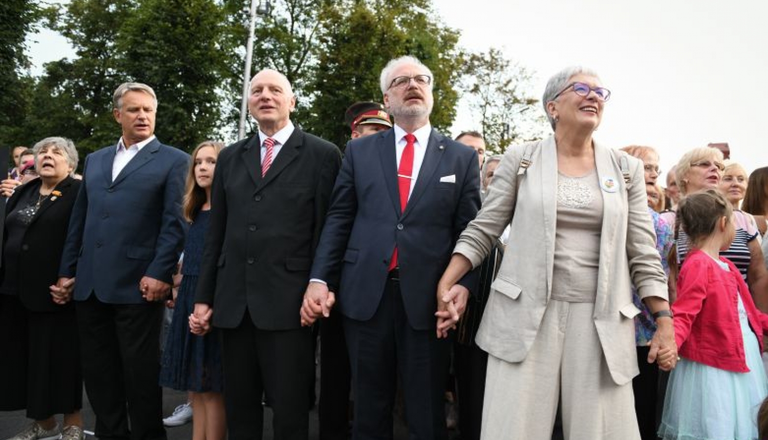 Valsts prezidenta Egila Levita uzruna Baltijas ceļa 30. gadadienai veltītajā pasākumā pie Brīvības pieminekļa