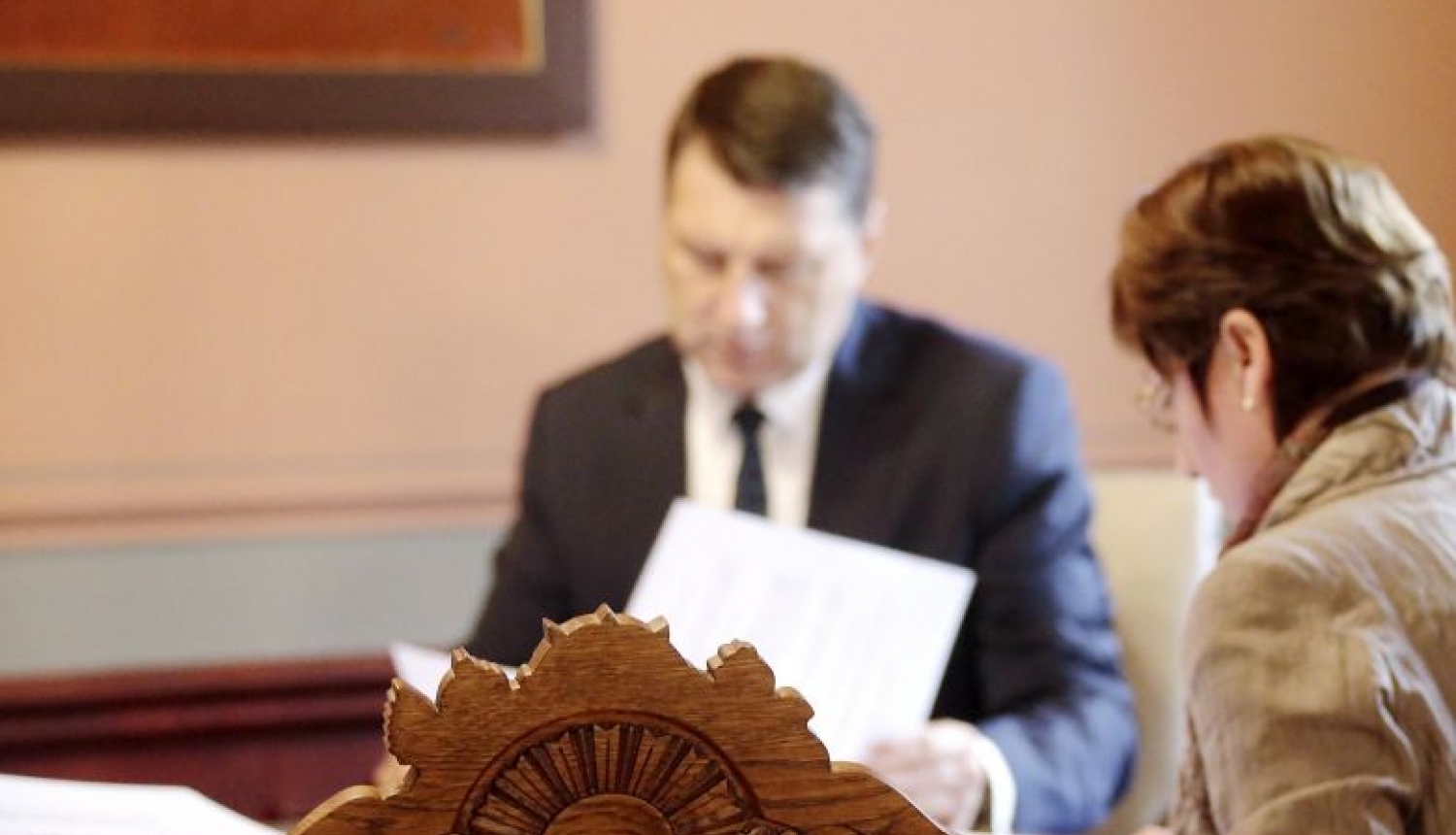 Valsts prezidents izskatījis 20 notiesāto personu apžēlošanas lūgumus Valsts prezidents izskatījis 20 notiesāto personu apžēlošanas lūgumus