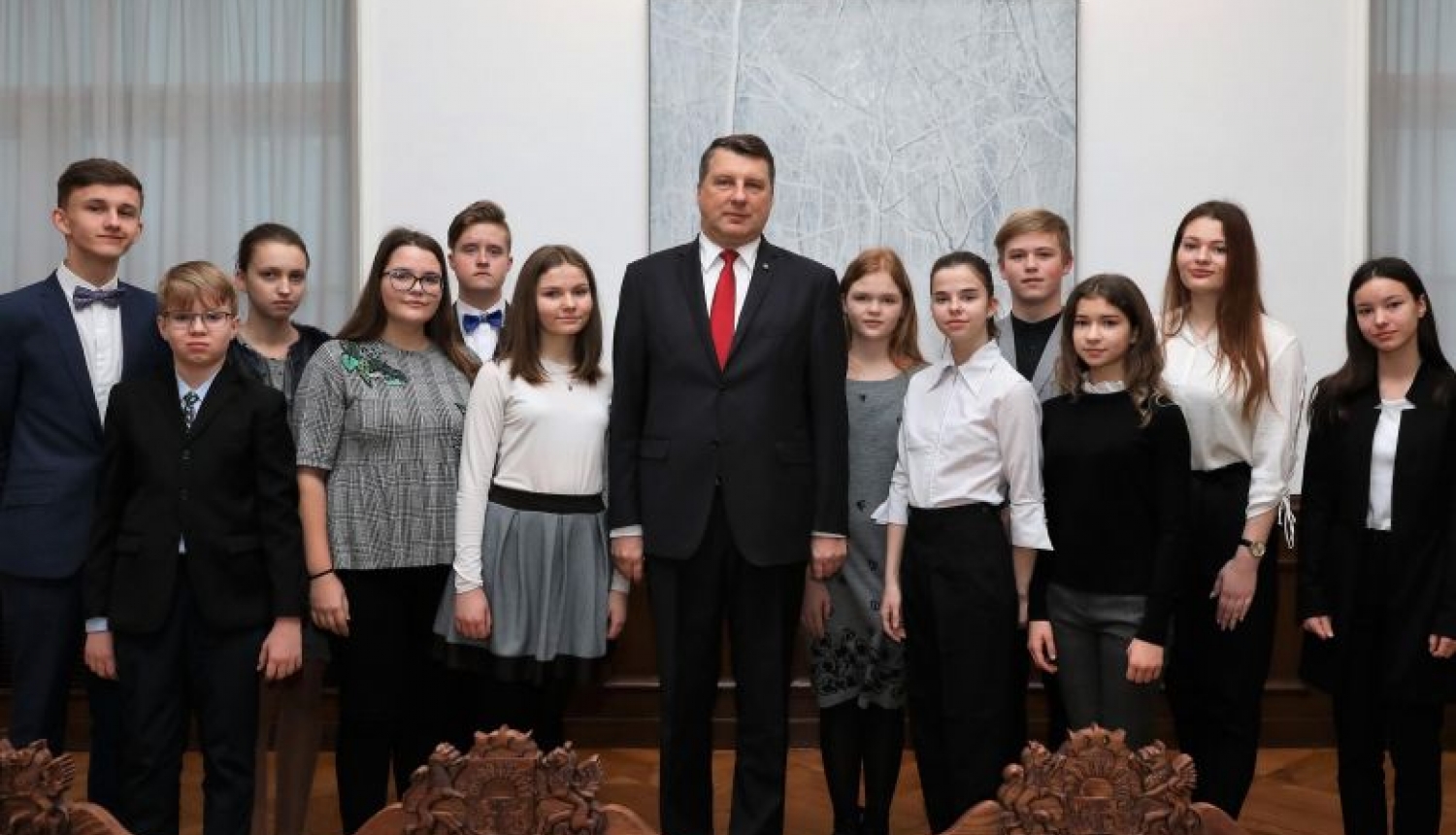 Ēnu dienas laikā jaunieši no visas Latvijas iepazīst Valsts prezidenta ikdienas darbu