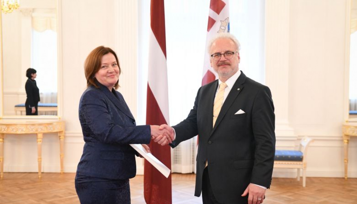 Valsts prezidents pasniedz akreditācijas vēstuli Latvijas Republikas ārkārtējai un pilnvarotajai vēstniecei Ķīnas Tautas Republikā