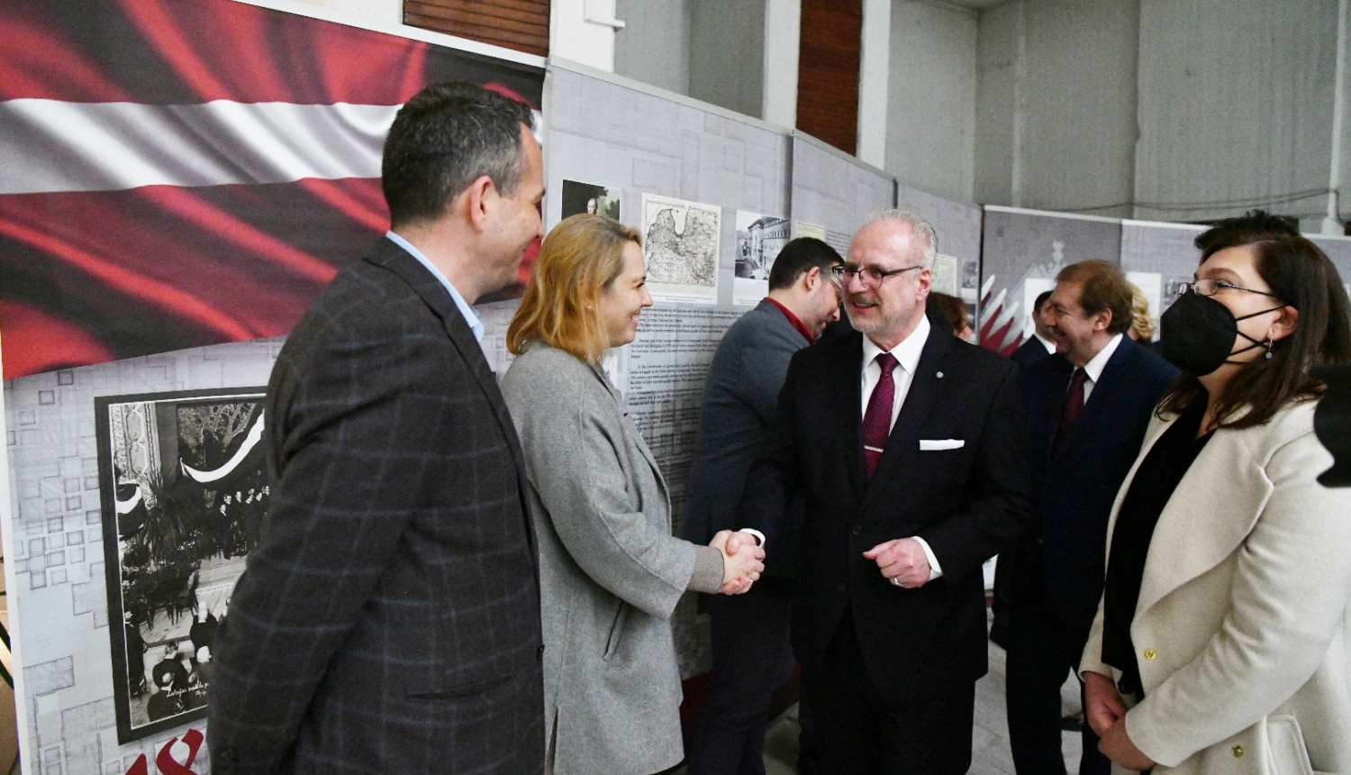 Valsts prezidents Egils Levits oficiālās vizītes Ziemeļmaķedonijā laikā Skopjē atklāj izstādi Latvijai-100