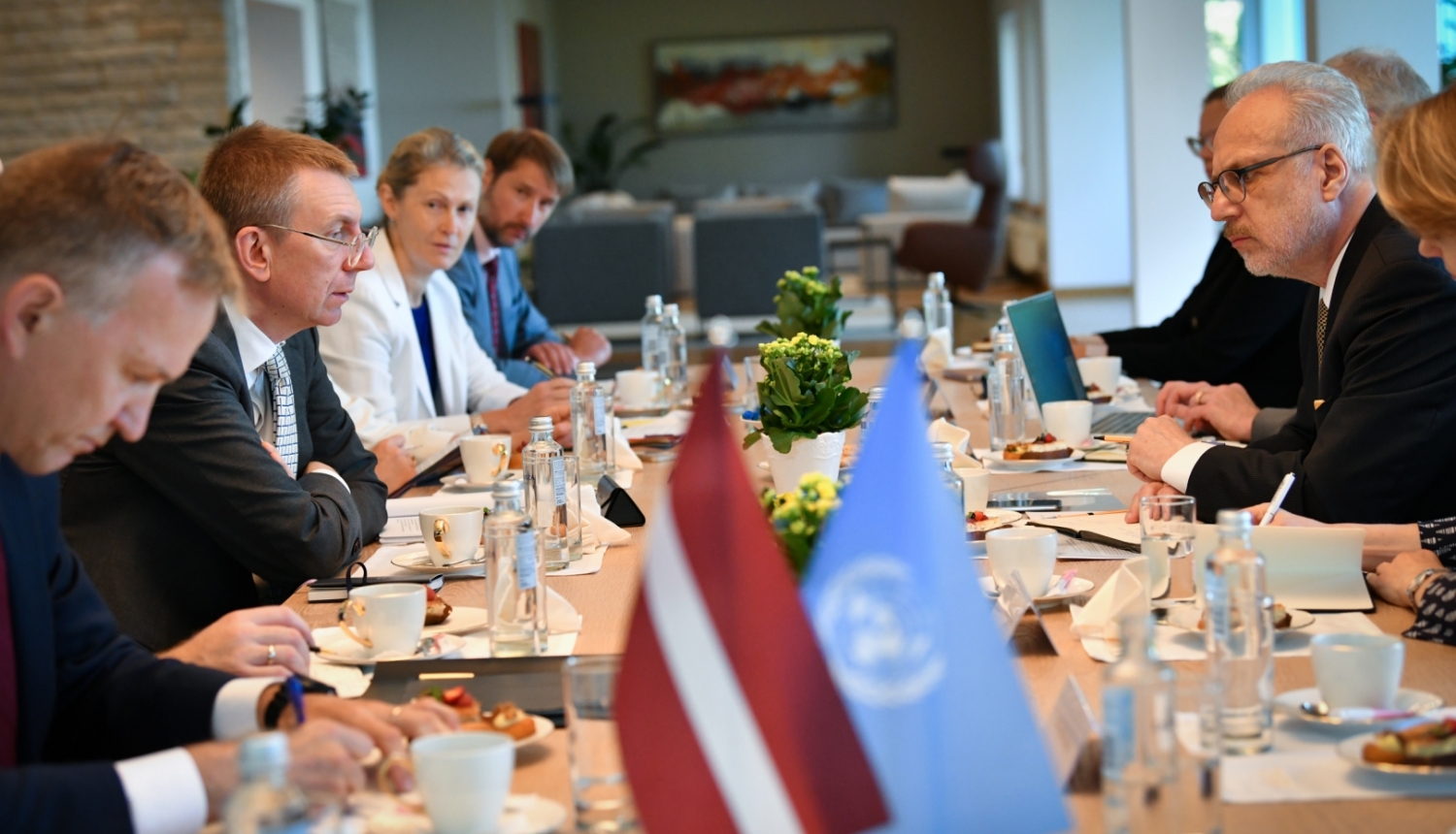 Valsts prezidents Egils Levits pārrunā Latvijas intereses Apvienoto Nāciju Organizācijā  2022. gada 21. jūlijā Jūrmalas rezidencē