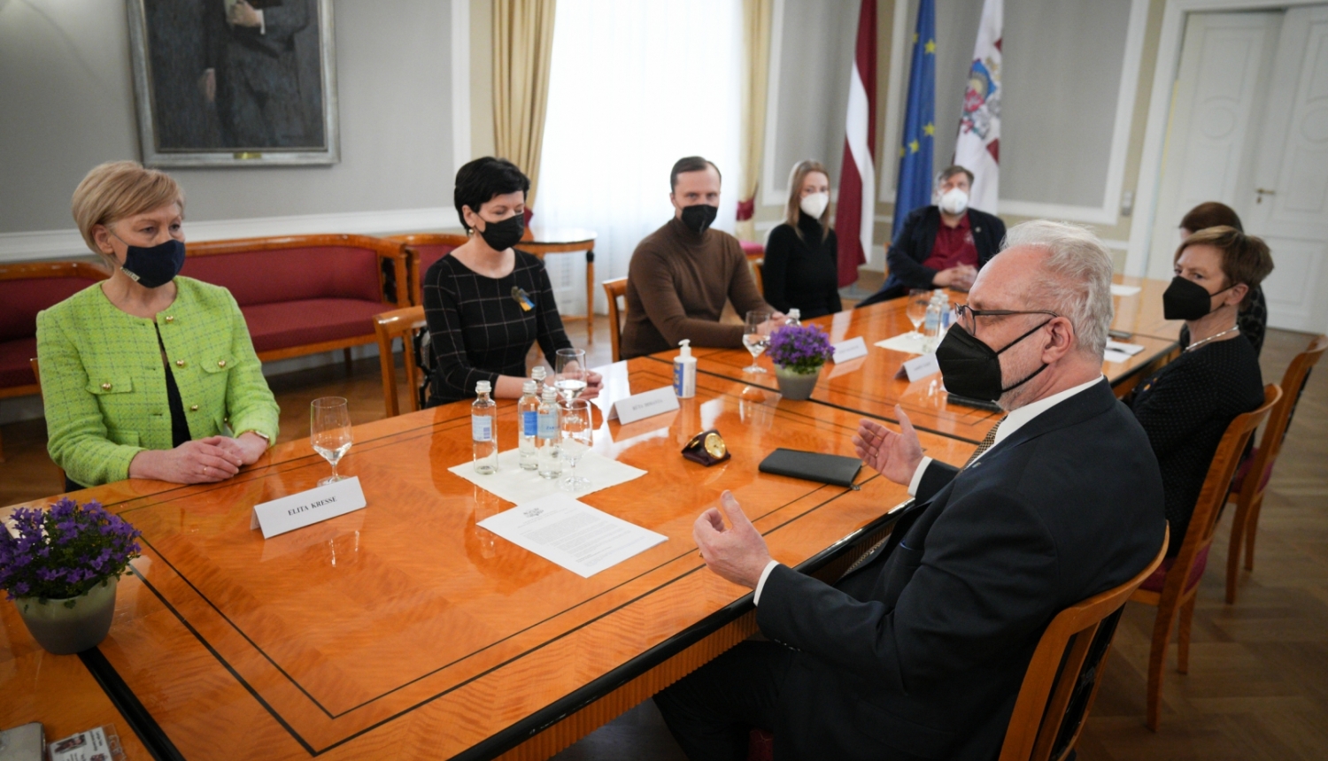 Egils Levits tiekas ar nevalstisko organizāciju pārstāvjiem