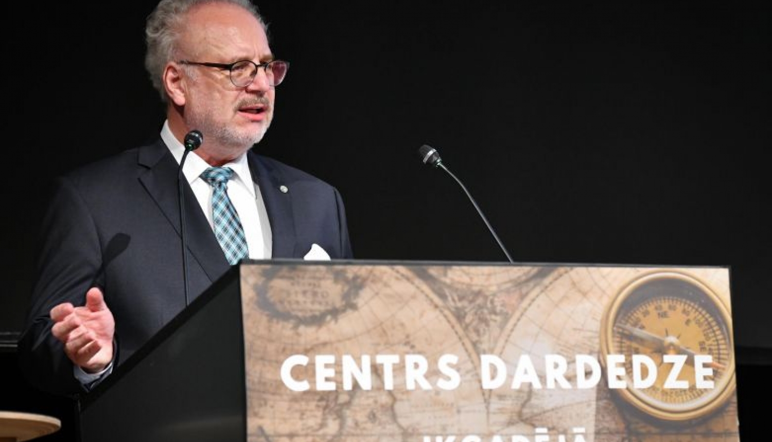 Valsts prezidenta Egila Levita uzruna centra “Dardedze” starptautiskās konferences “Aizej tur – nezin kur? Ceļa meklējumi vardarbības pret bērnu novēršanai” atklāšanā Valsts prezidenta Egila Levita uzruna centra “Dardedze” starptautiskās konferences “Aizej tur – nezin kur? Ceļa meklējumi vardarbības pret bērnu novēršanai” atklāšanā