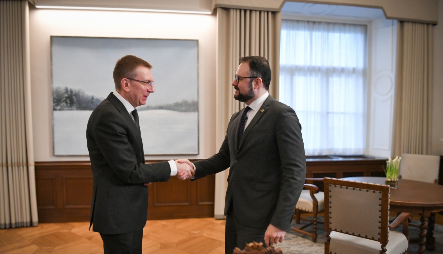 27.02.2024. Valsts prezidenta Edgara Rinkēviča tikšanās ar satiksmes ministru Kasparu Briškenu