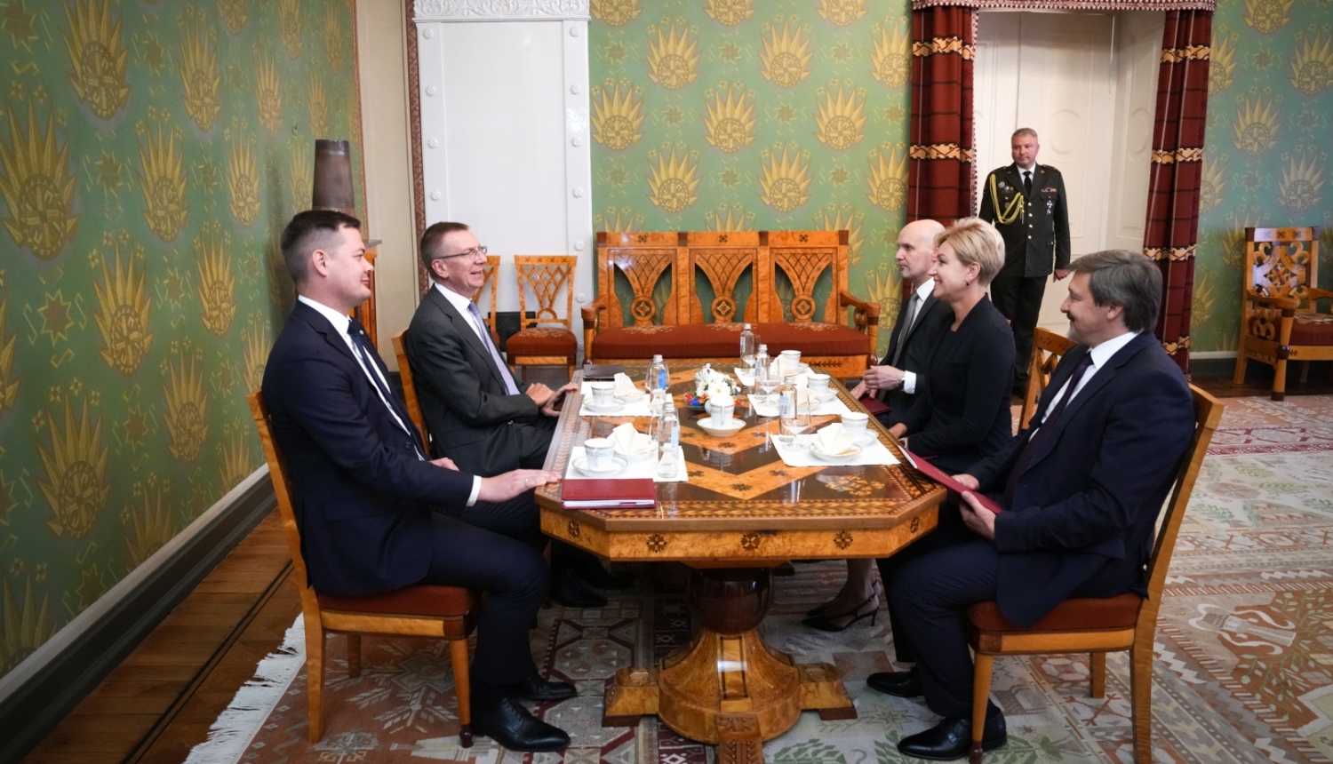 Latvijas Republikas ārkārtējo un pilnvaroto vēstnieku akreditācijas
