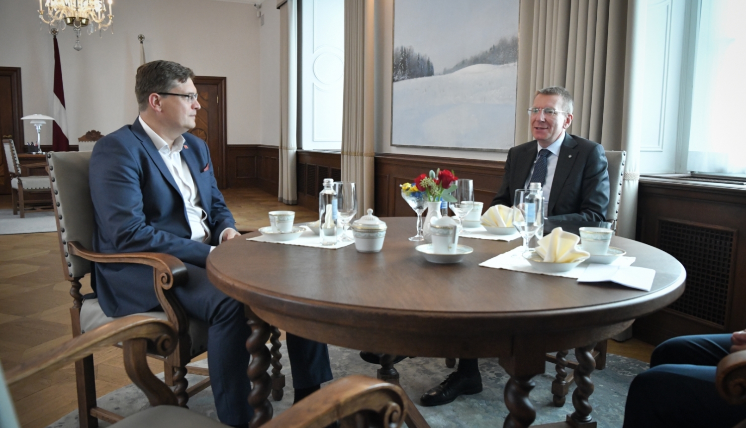 04.09.2023. Valsts prezidenta Edgara Rinkēviča tikšanās ar Latvijas Televīzijas valdes priekšsēdētāju Ivaru Priedi