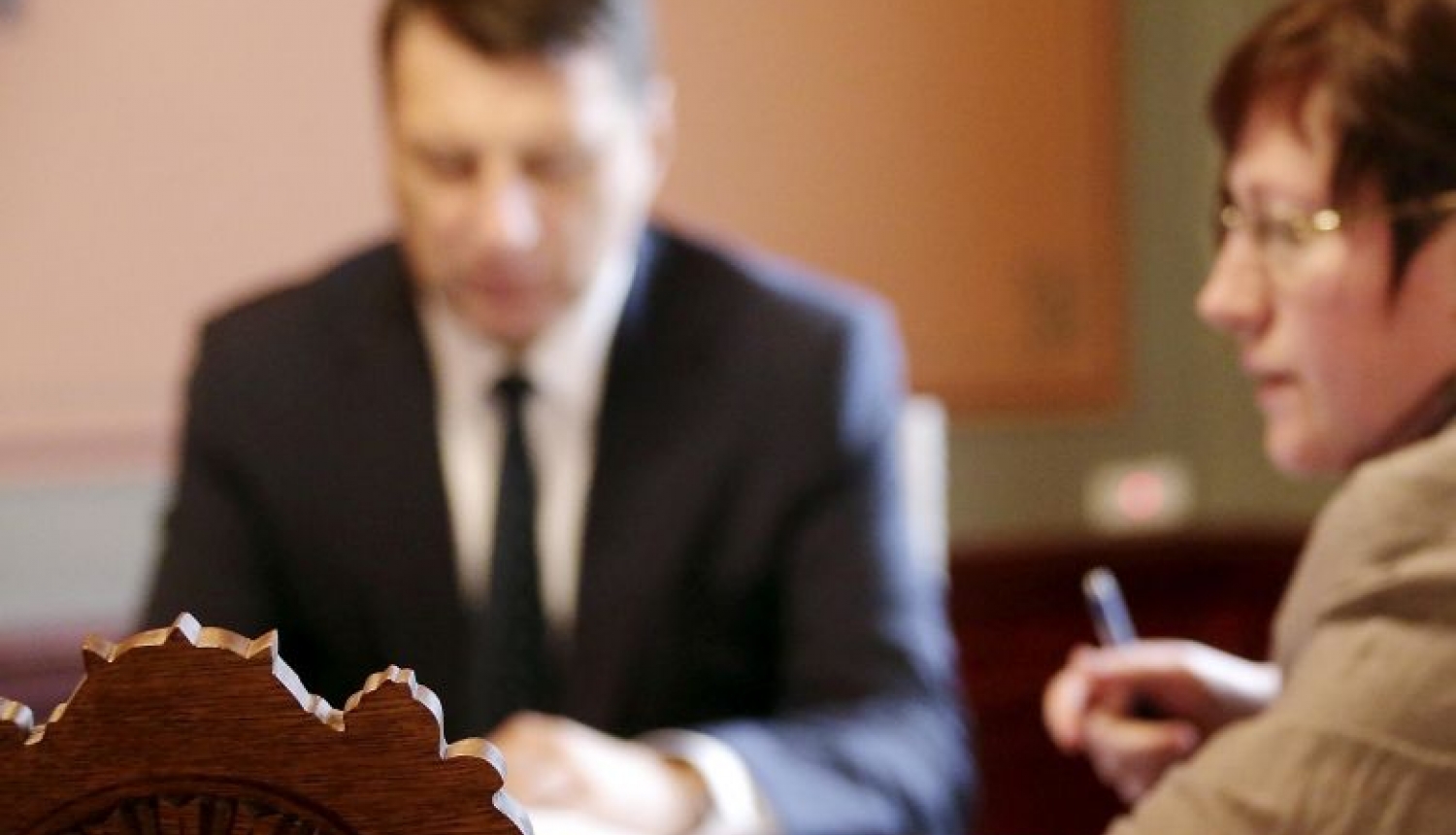 Valsts prezidents izskatījis 10 notiesāto personu apžēlošanas lūgumus Valsts prezidents izskatījis 10 notiesāto personu apžēlošanas lūgumus