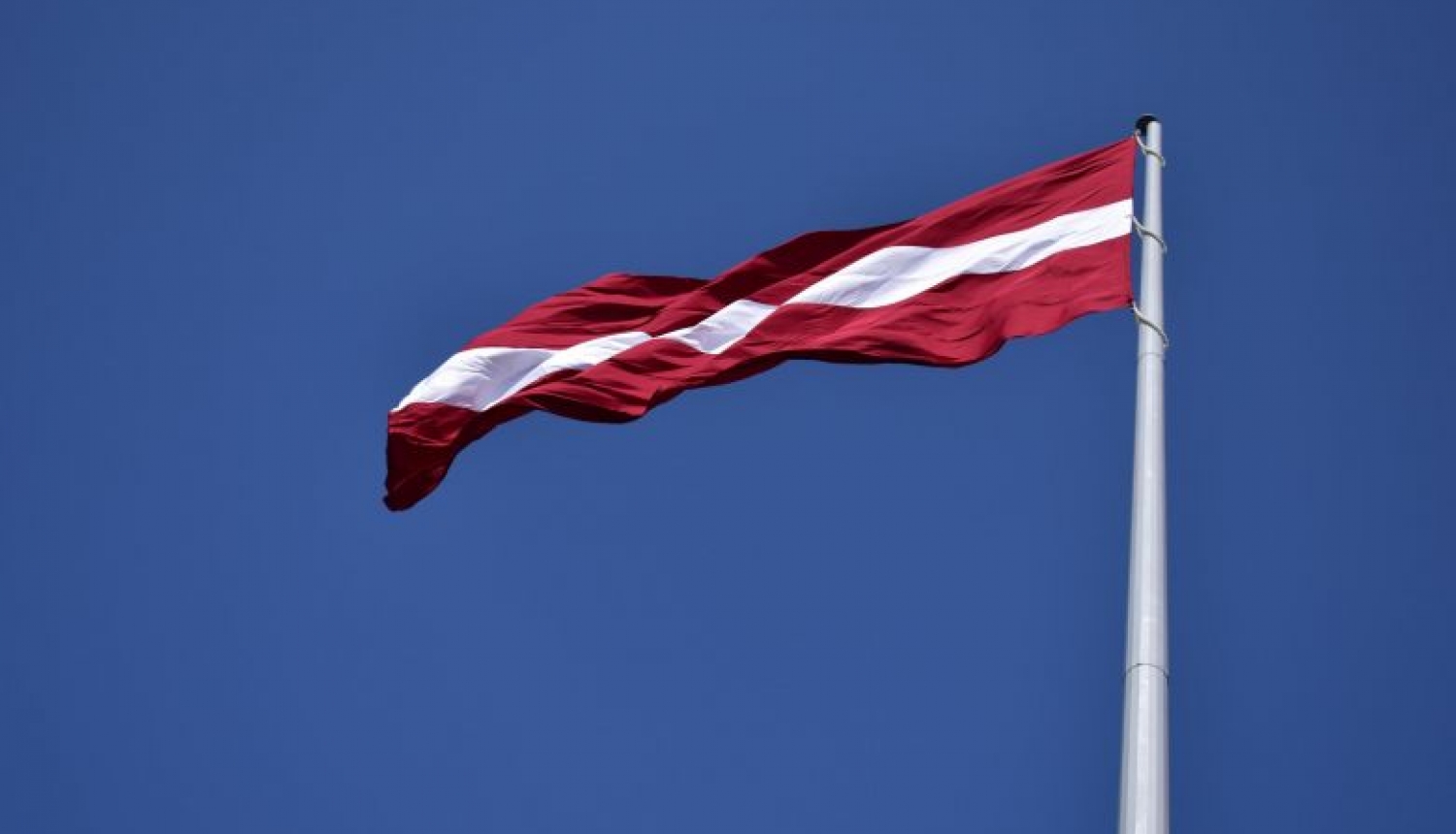 Rīgas pils Svētā Gara tornī notiks svinīgā Latvijas karoga maiņas ceremonija