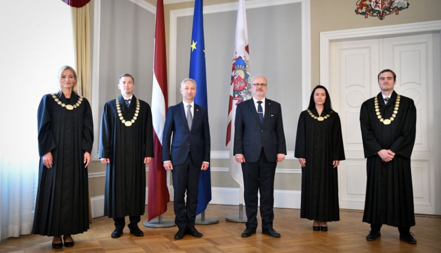 Rīgas pilī tiesneša solījumu Valsts prezidentam dod tiesneši Sanita Babre, Edgars Biezais, Inga Serafimova un Dainis Slišāns